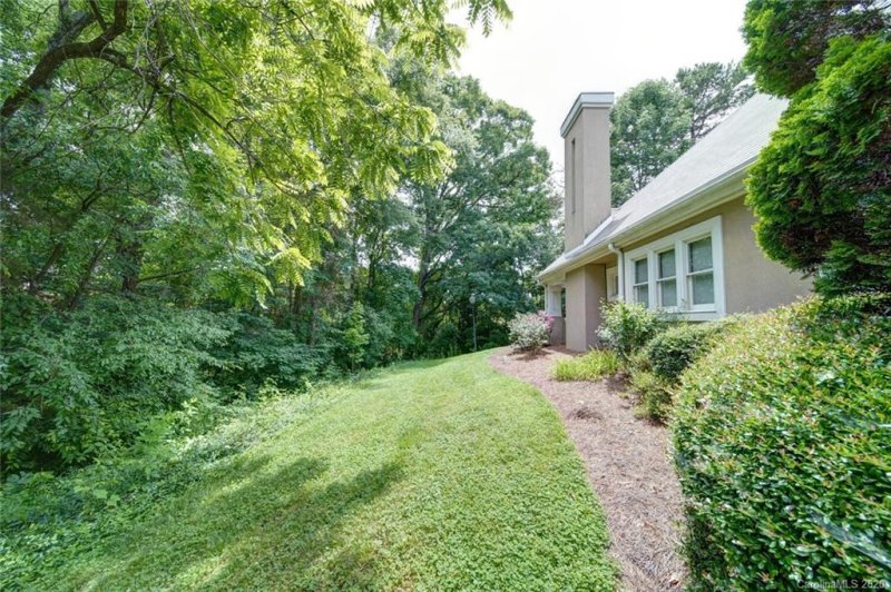Property image 4 at 9226 Ravenwing Drive, Charlotte, NC 28262