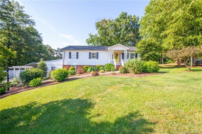 Property image 2 at 2512 Joyce Street, Kannapolis, NC 28083