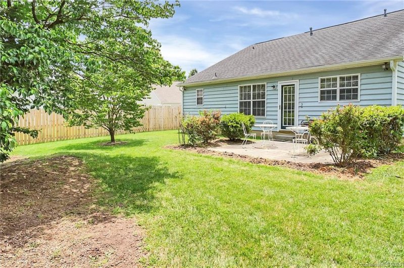 Property image 3 at 13211 Tuttlebee Court, Charlotte, NC 28273