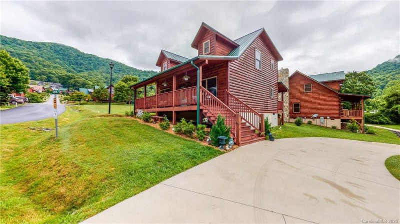 Property image 2 at 19 Meandering Way, Maggie Valley, NC 28751
