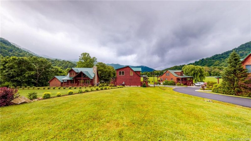 Property image 5 at 19 Meandering Way, Maggie Valley, NC 28751