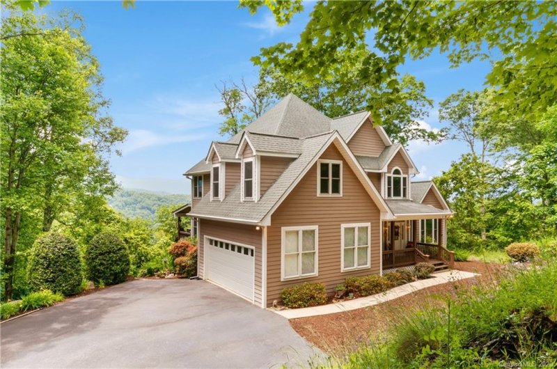 Property image 2 at 897 Presidential Drive, Waynesville, NC 28786