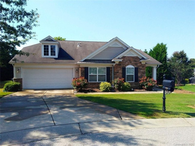 718 Sandy Green Court