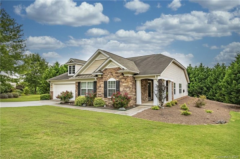 Property image 2 at 718 Sandy Green Court, Fort Mill, SC 29715
