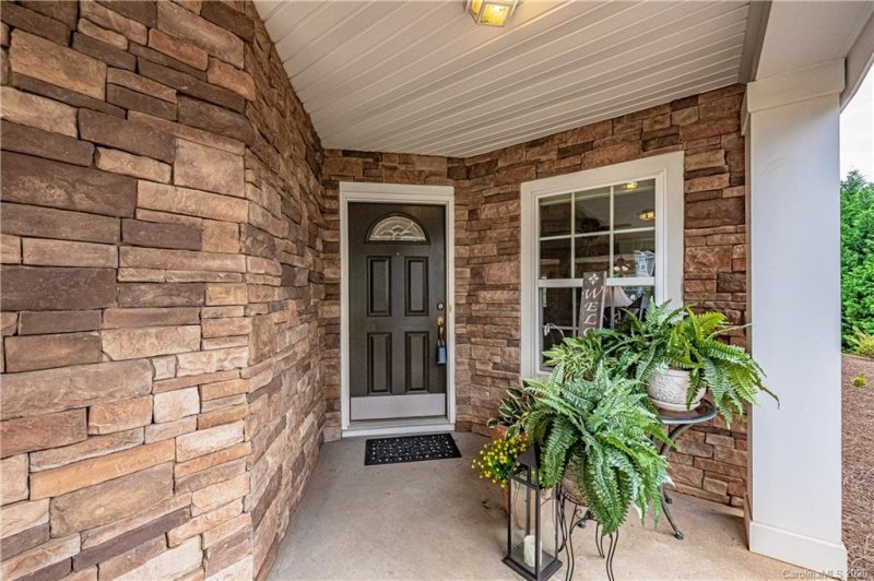 Property image 4 at 718 Sandy Green Court, Fort Mill, SC 29715