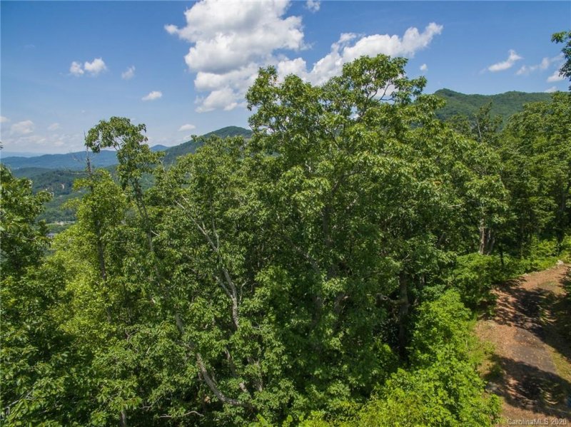 Property image 2 at 104 Castanea Mountain Drive, Asheville, NC 28803