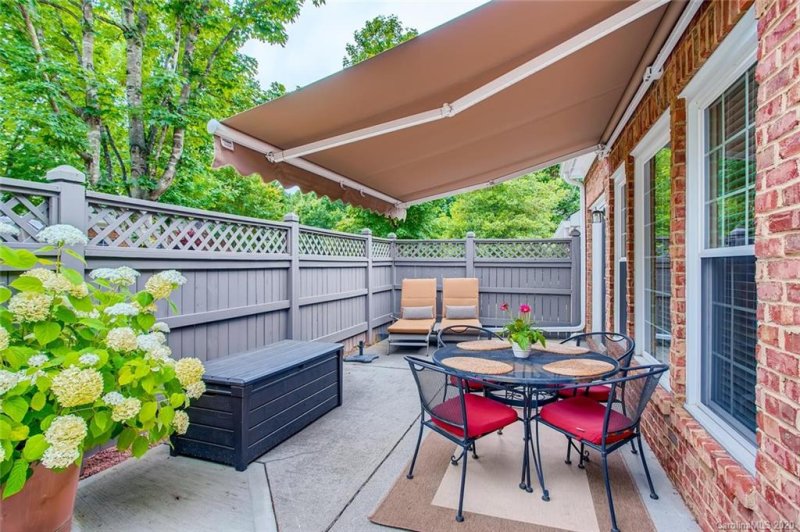 Property image 2 at 911 Avington Place, Matthews, NC 28105