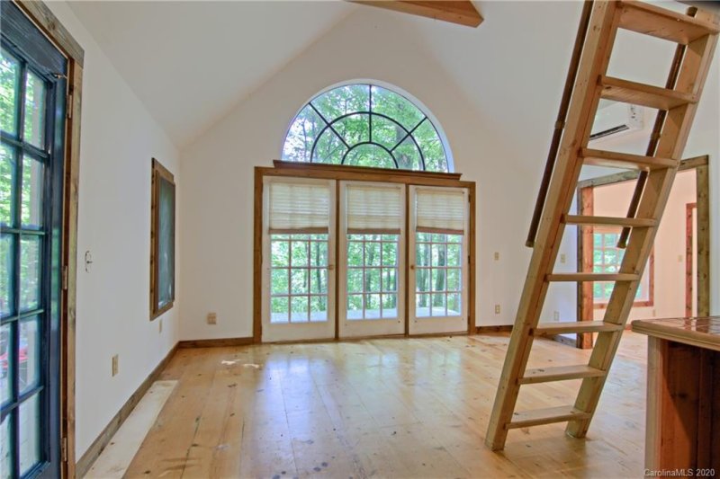 1466 Hickory Acres Road