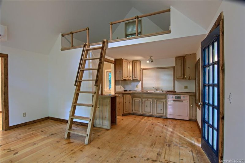 Property image 5 at 1466 Hickory Acres Road, Hendersonville, NC 28792