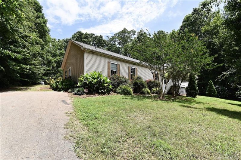 Property image 4 at 2929 Sweeping Pine Lane, Denver, NC 285037