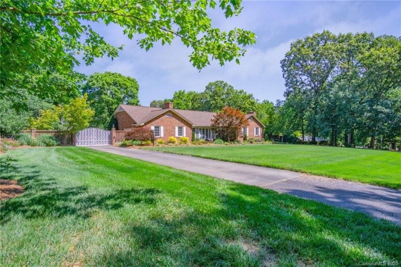 Property image 3 at 946 Meadow Lakes Road, Rock Hill, SC 29732