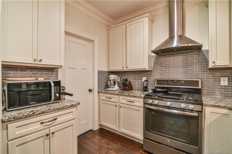 Property image 3 at 37 Tudor Way, Black Mountain, NC 28711