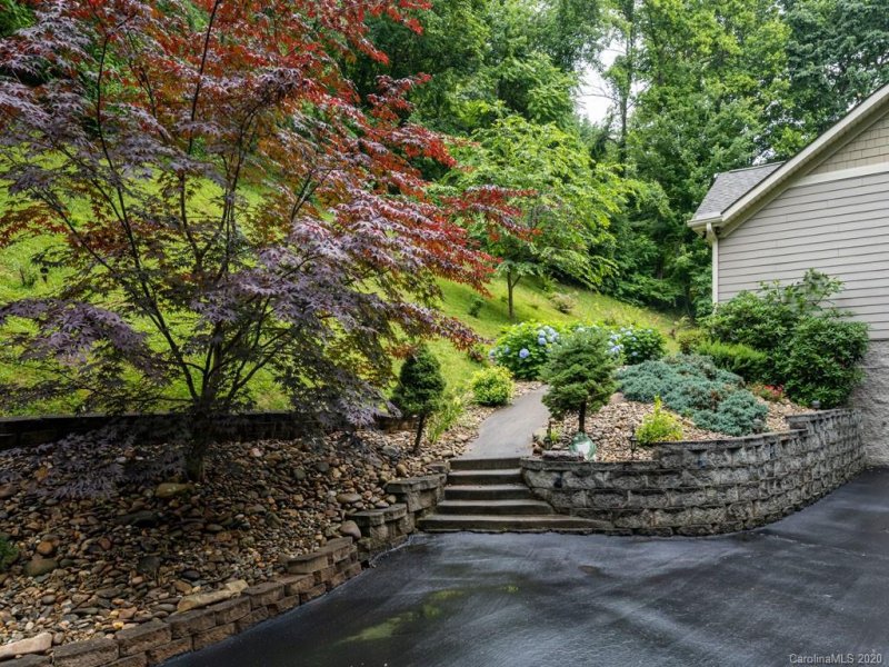 Property image 4 at 61 Gaston Mountain Road, Asheville, NC 28806