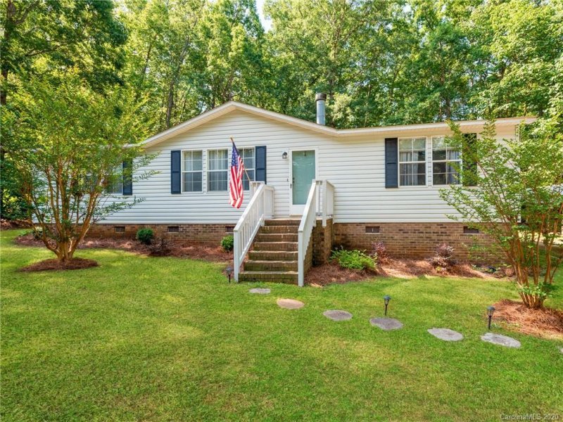 Property image 2 at 4921 Sierra Drive, Maiden, NC 28650
