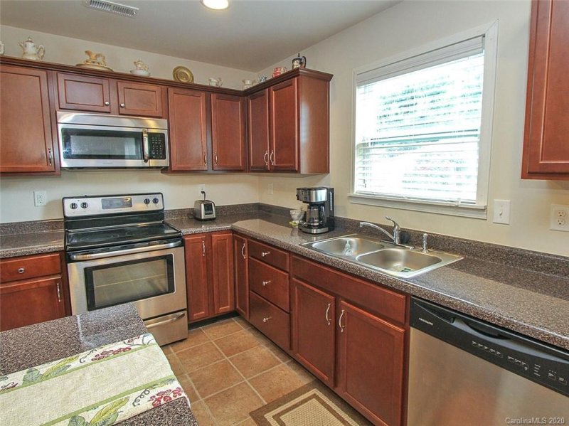 Property image 3 at 6206 Ganso Lane, Charlotte, NC 28214