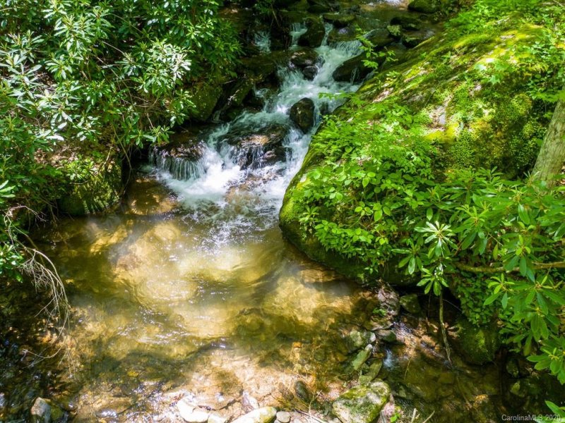 Property image 4 at 352 Celo Cove Drive, Burnsville, NC 28714