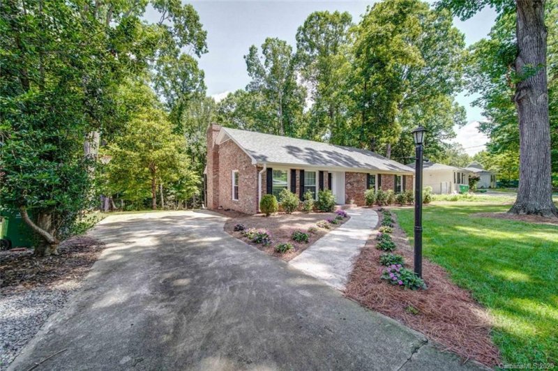 Property image 3 at 6301 Cedar Croft Drive, Charlotte, NC 28226