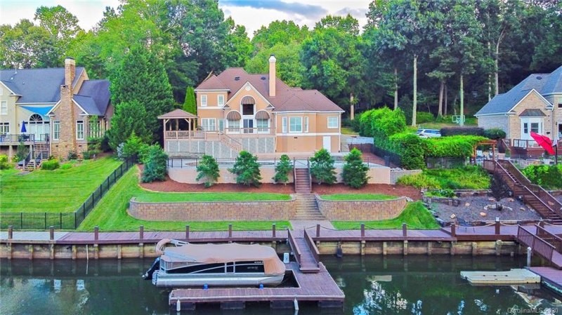 21308 Blakely Shores Drive