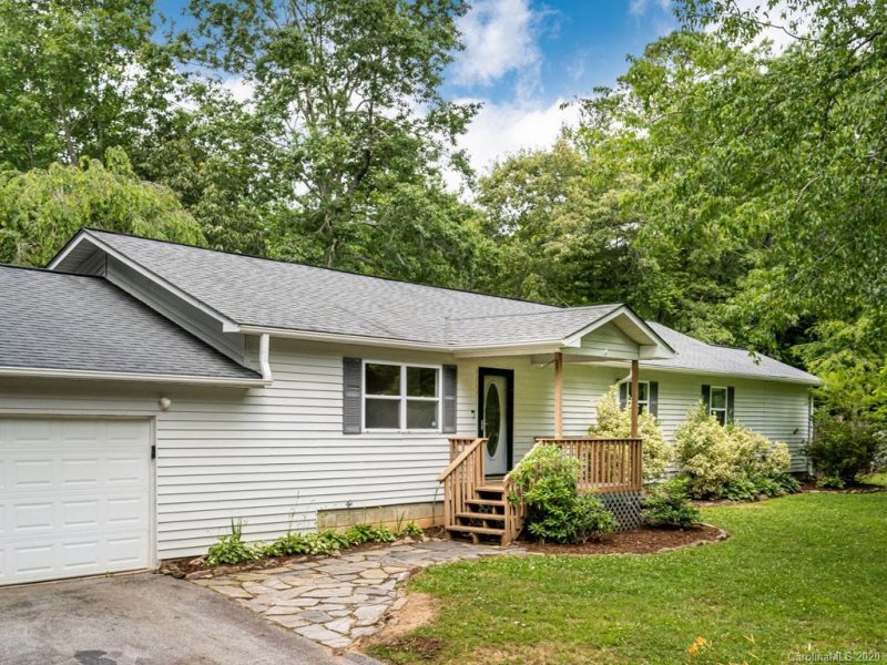 Property image 4 at 11 Gun Flint Trail, Fletcher, NC 28732