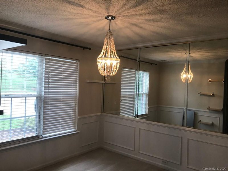 Property image 3 at 4731 Fox Thorne Drive, Charlotte, NC 28216