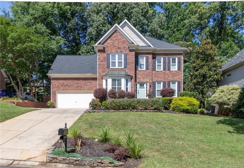 11718 Brambleton Court