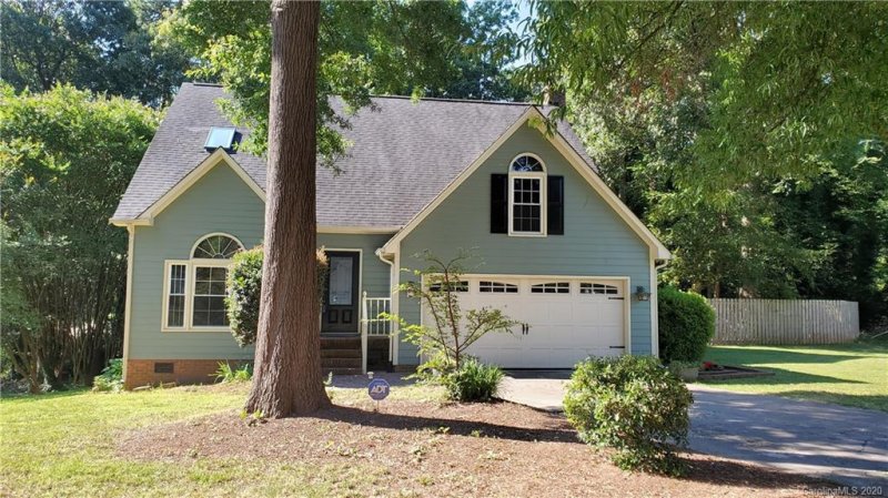 20700 Willow Pond Road