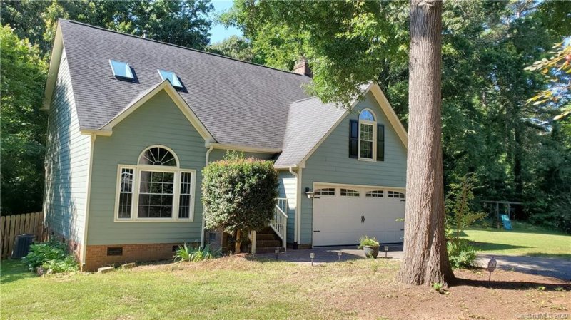 Property image 3 at 20700 Willow Pond Road, Cornelius, NC 28031