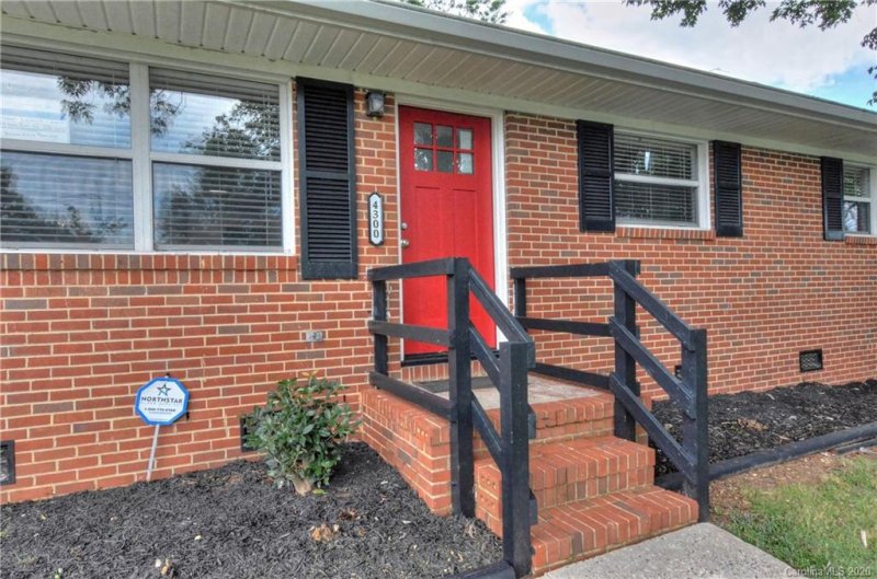 Property image 2 at 4300 Briarhill Drive, Charlotte, NC 28215