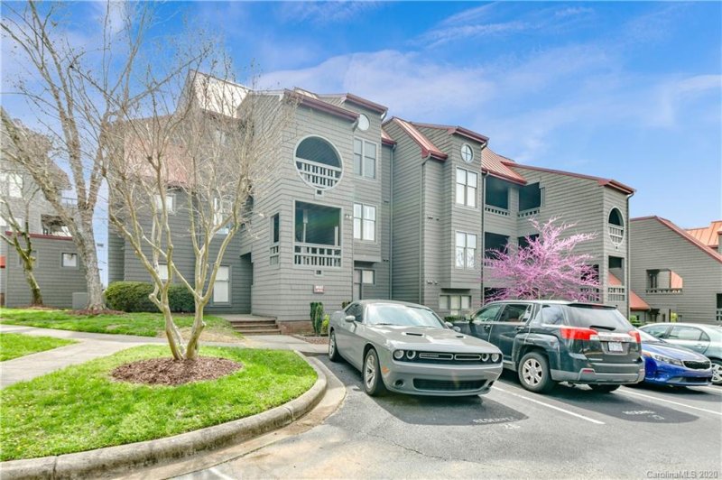 Property image 2 at 9037 J M Keynes Drive, Charlotte, NC 28262