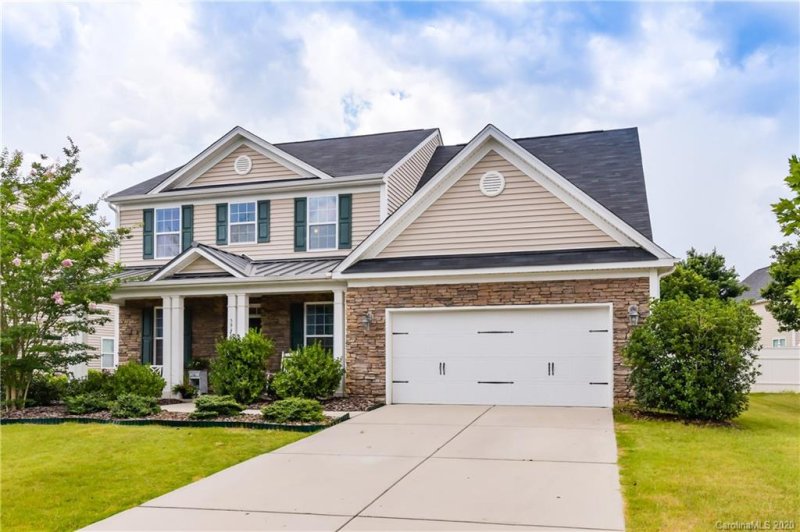 Property image 2 at 594 Evening Mist Drive, Fort Mill, SC 29708