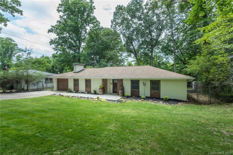 Property image 3 at 52 Rathfarnham Road, Asheville, NC 28803