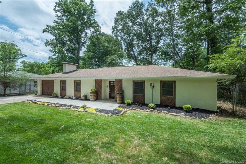 Property image 4 at 52 Rathfarnham Road, Asheville, NC 28803