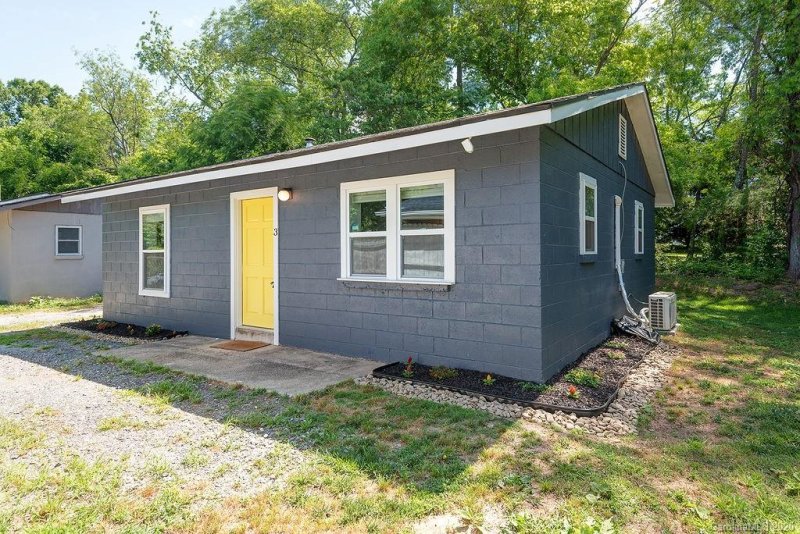 Property image 2 at 3 Crest Avenue, Asheville, NC 28803