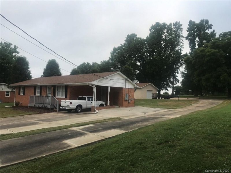 Property image 2 at 2109 Cameo Drive, Shelby, NC 28152