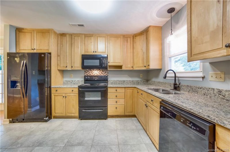 Property image 2 at 501 Rama Road, Charlotte, NC 28211