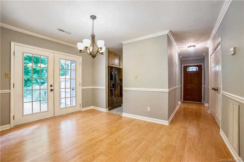 Property image 3 at 501 Rama Road, Charlotte, NC 28211