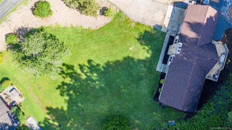 Property image 3 at 274 Lotawatah Drive, Burnsville, NC 28714