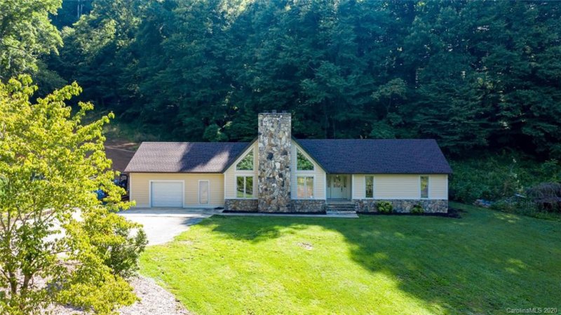 Property image 4 at 274 Lotawatah Drive, Burnsville, NC 28714