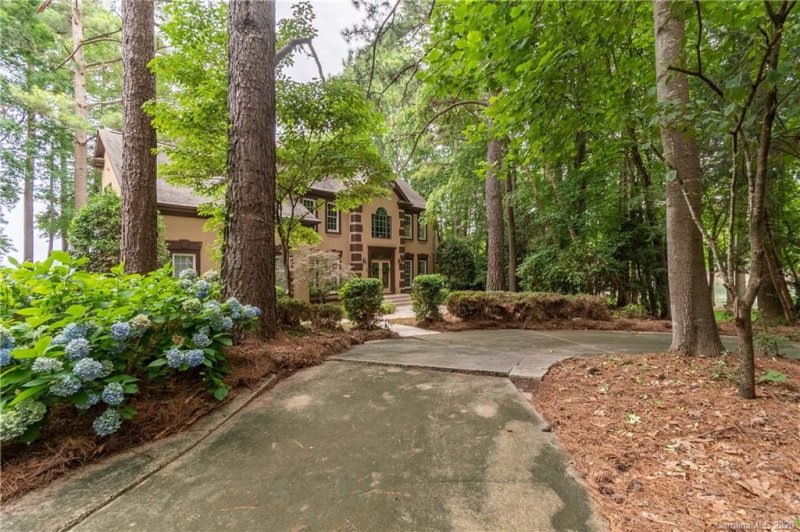 Property image 4 at 101 Wynward Lane, Mooresville, NC 28117