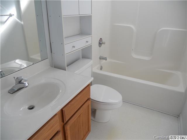 Property image 5 at 5651 Seths Drive, Charlotte, NC 28269