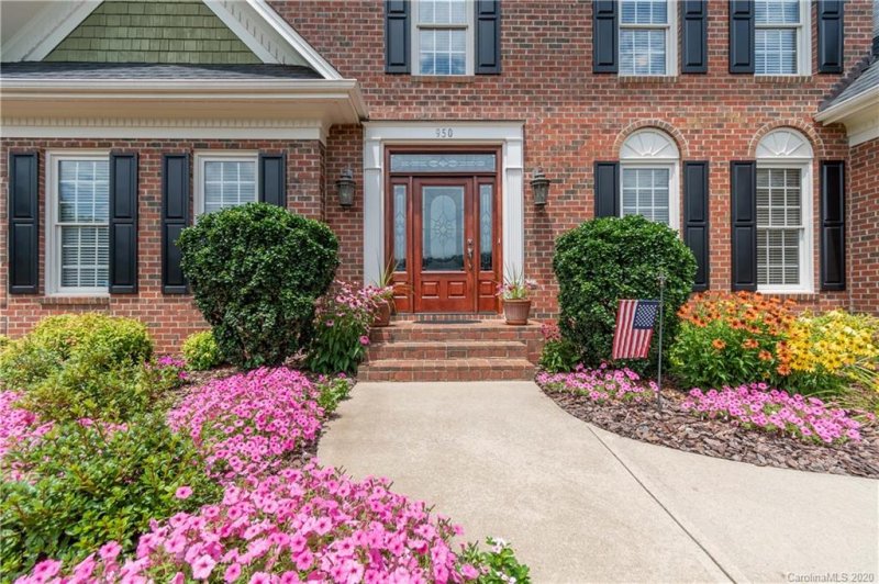 Property image 2 at 950 38th Avenue, Hickory, NC 28601