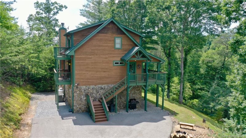 Property image 3 at 44 Riverside Drive, Whittier, NC 28789