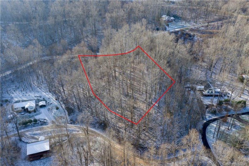 Property image 2 at 410 Kitty Lane, Waynesville, NC 28785