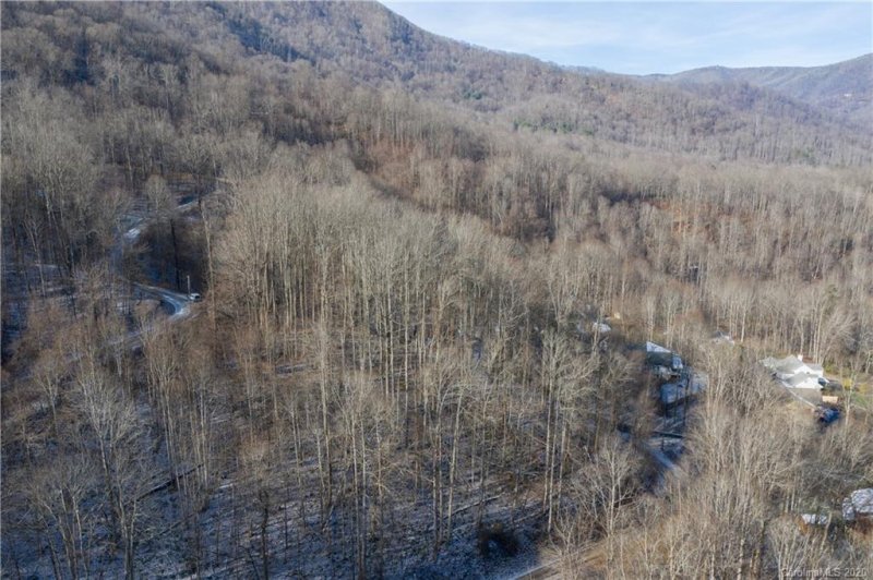 Property image 4 at 410 Kitty Lane, Waynesville, NC 28785