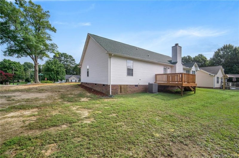 Property image 3 at 1602 Barbara Ann Circle, Kannapolis, NC 28082