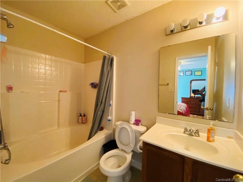 Property image 3 at 3630 Kiley Lane, Charlotte, NC 28216