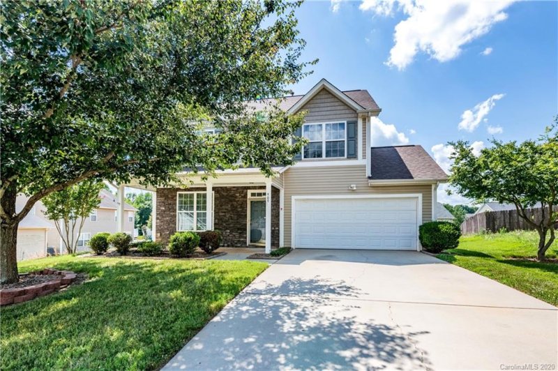 909 Murphy Court