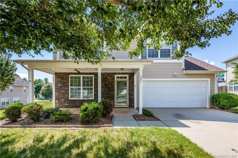 Property image 2 at 909 Murphy Court, Fort Mill, SC 29715