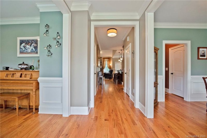 Property image 2 at 131 Lakeshore Hills Drive, Mooresville, NC 28117