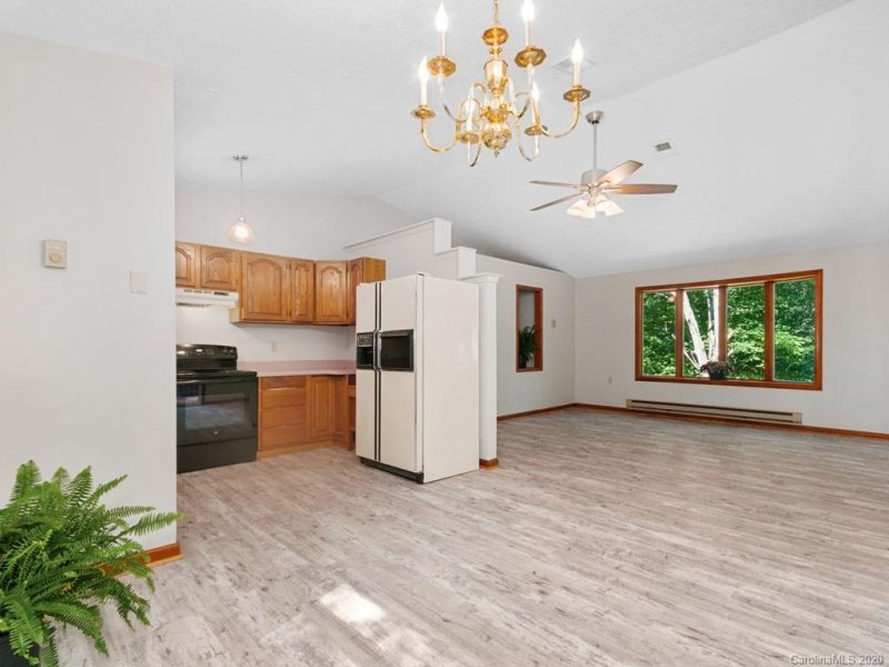 Property image 5 at 108 Karen Lane, Black Mountain, NC 28711